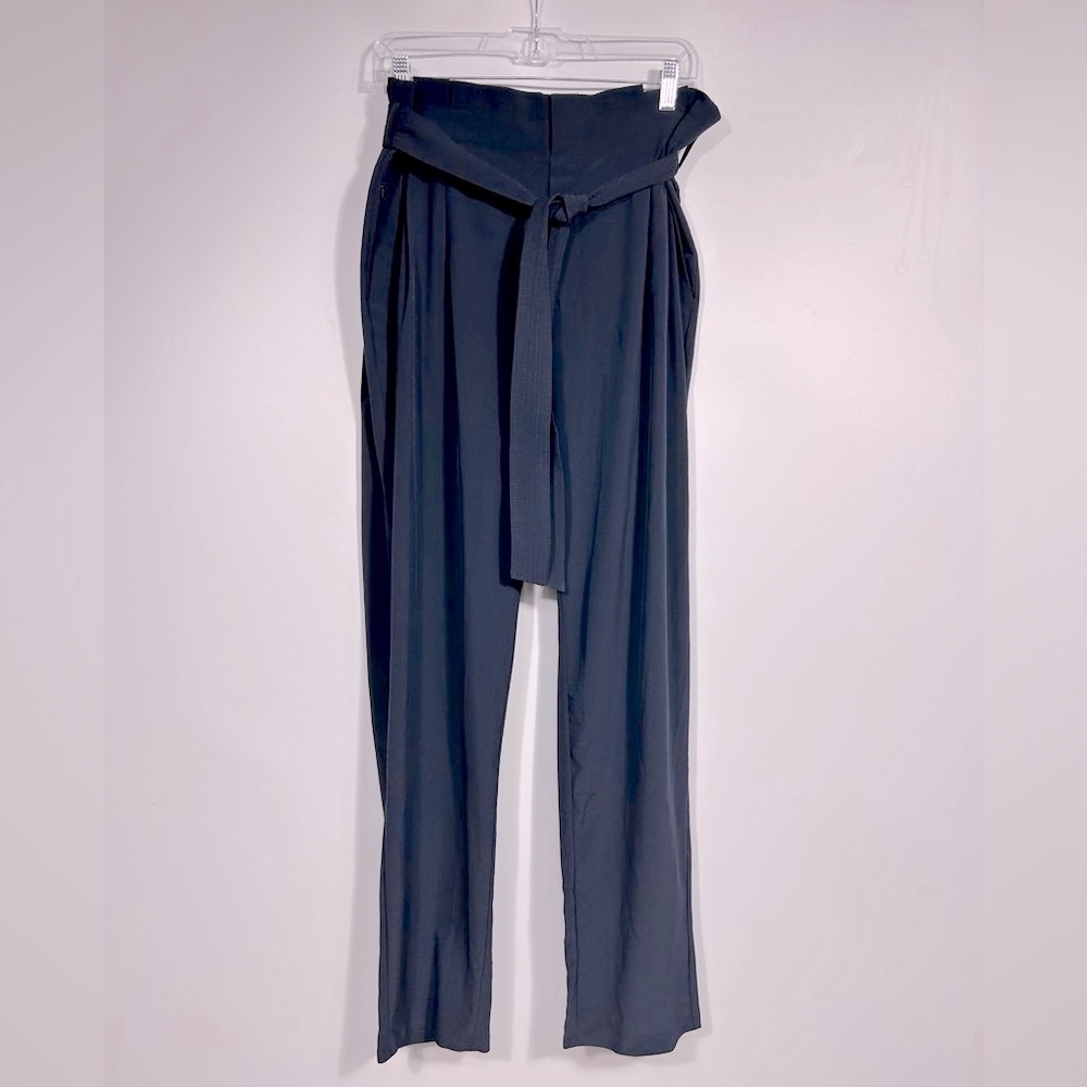 Athleta Skyline Pant II Paperbag Jogger In Navy Size 16T